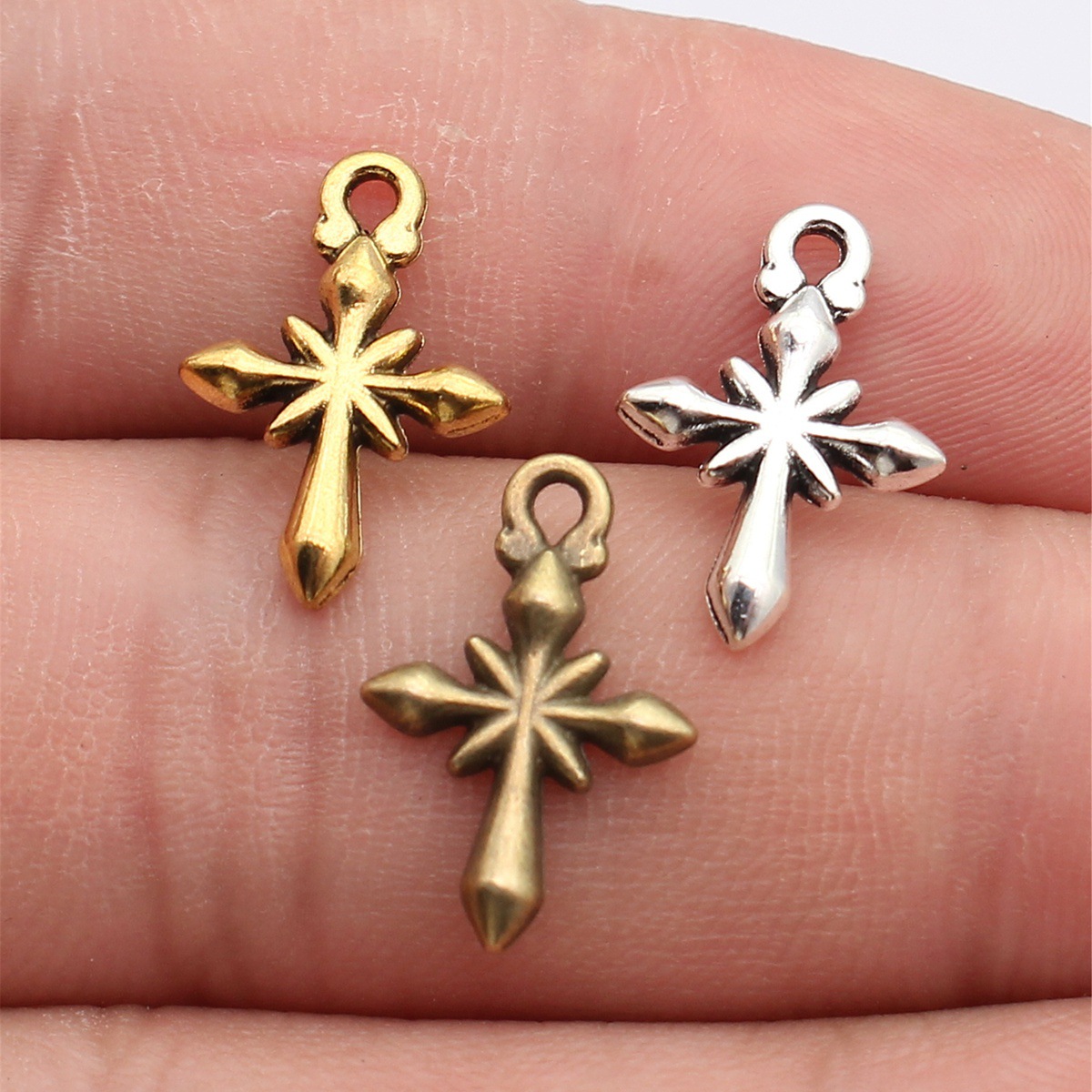 WYSIWYG 40pcs 18x12mm 3 Colors - Vintage Fashion Stores 评论和价格